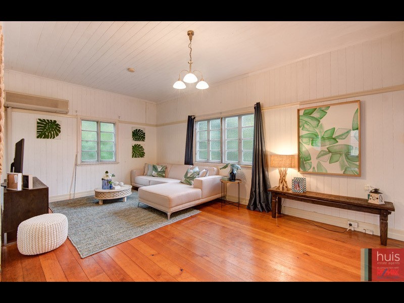 59 Frasers Rd, Ashgrove QLD 4060