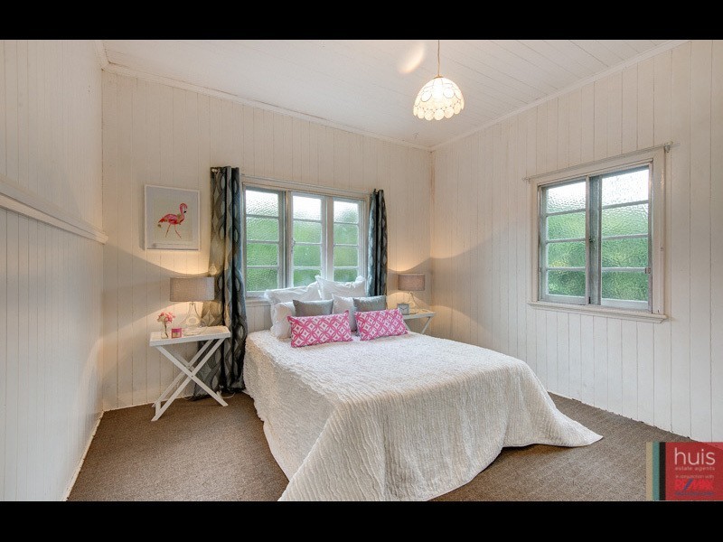 59 Frasers Rd, Ashgrove QLD 4060