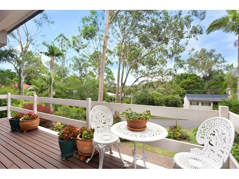 10 Dusk St, Kenmore QLD 4069