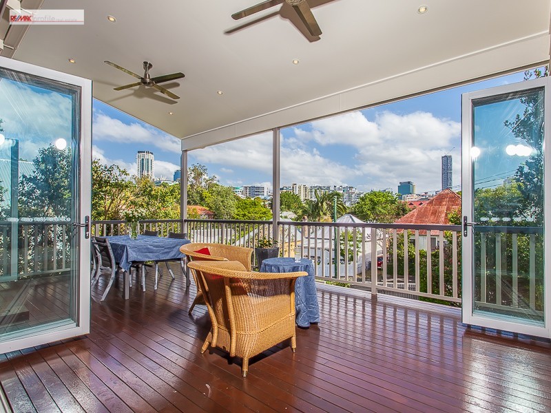 14 Royal Avenue, Spring Hill QLD 4000