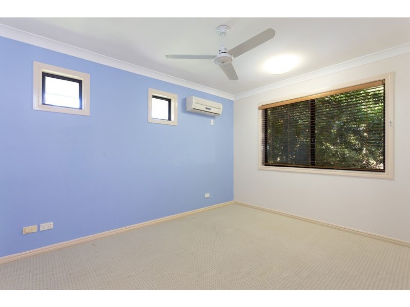 41 Regency Place, Kenmore Hills QLD 4069