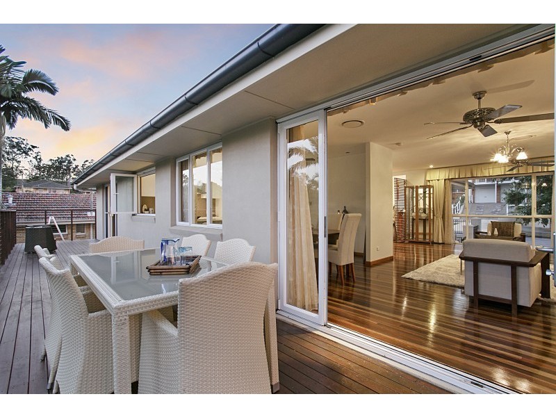 10 Bowaga Street, Indooroopilly QLD 4068