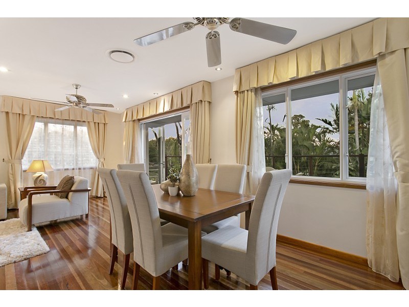 10 Bowaga Street, Indooroopilly QLD 4068