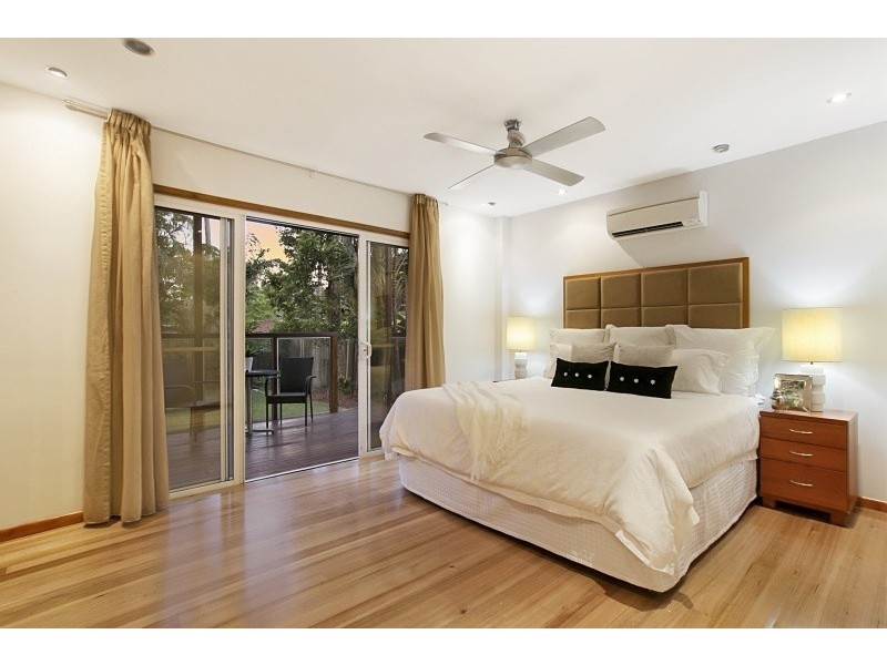 10 Bowaga Street, Indooroopilly QLD 4068