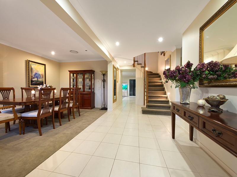 5 Thomsen Court, The Gap QLD 4061