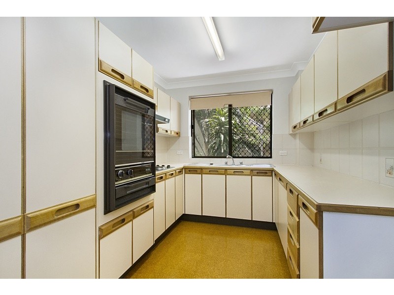 2/63 Macquarie Street, St Lucia QLD 4067