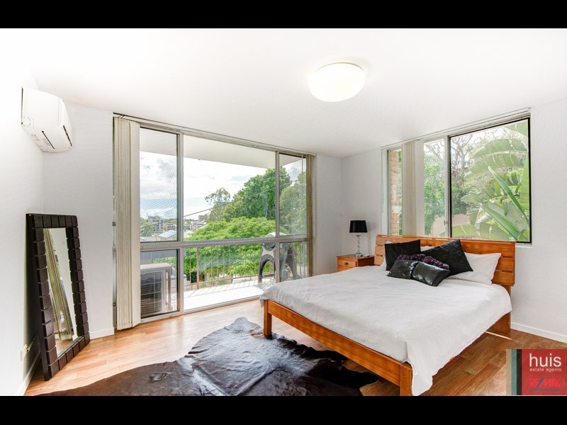 1/24 Castlebar St, Kangaroo Point QLD 4169