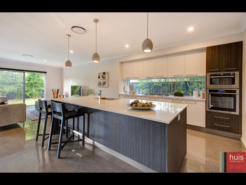 84 Cooper Cres, Rochedale QLD 4123