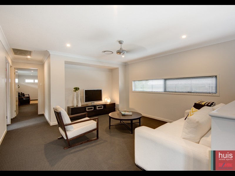 84 Cooper Cres, Rochedale QLD 4123