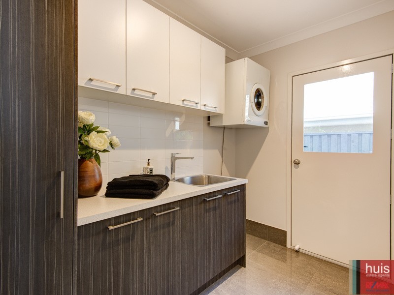 84 Cooper Cres, Rochedale QLD 4123