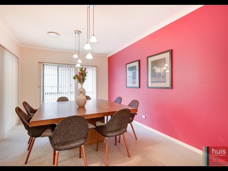 90 Brookeside Cres, Seventeen Mile Rocks QLD 4073