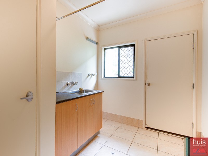 90 Brookeside Cres, Seventeen Mile Rocks QLD 4073