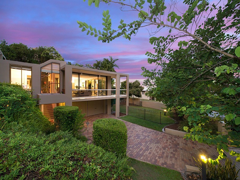 1 Golden Orchid Close, Bardon QLD 4065