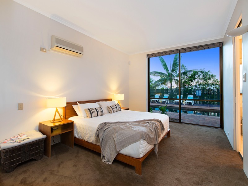 1 Golden Orchid Close, Bardon QLD 4065