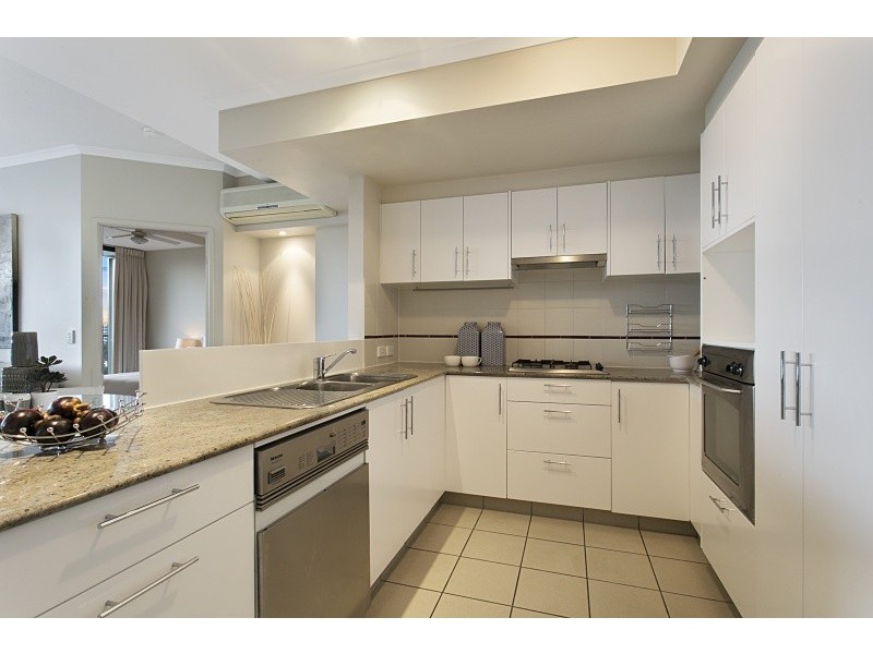 153/8 Land Street, Toowong QLD 4066