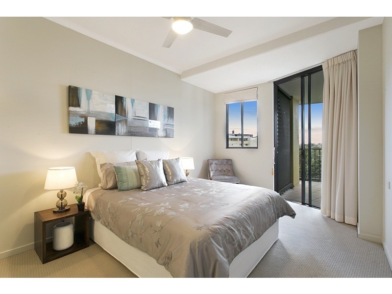 153/8 Land Street, Toowong QLD 4066