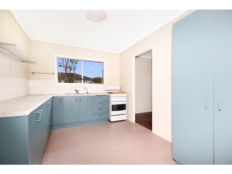 7 Kevin Street, Riverview QLD 4303