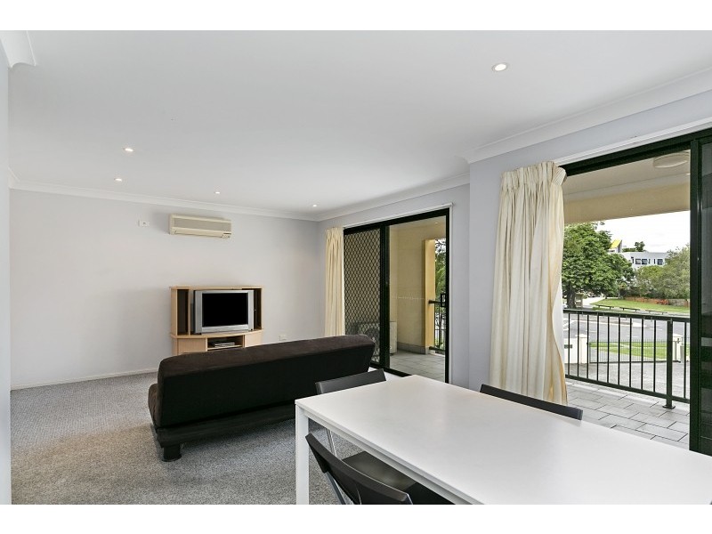 2/45 Brisbane Street, Toowong QLD 4066