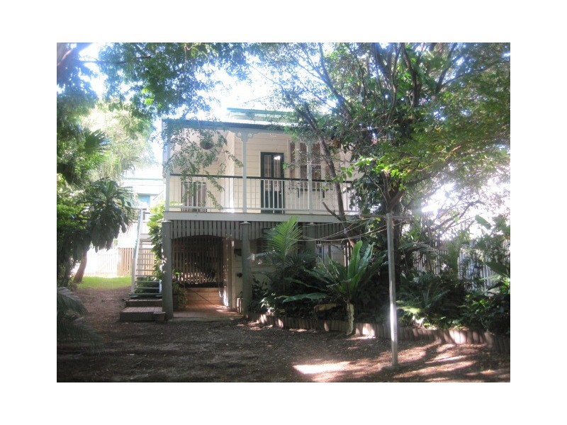 106 Dunellan Street, Greenslopes QLD 4120