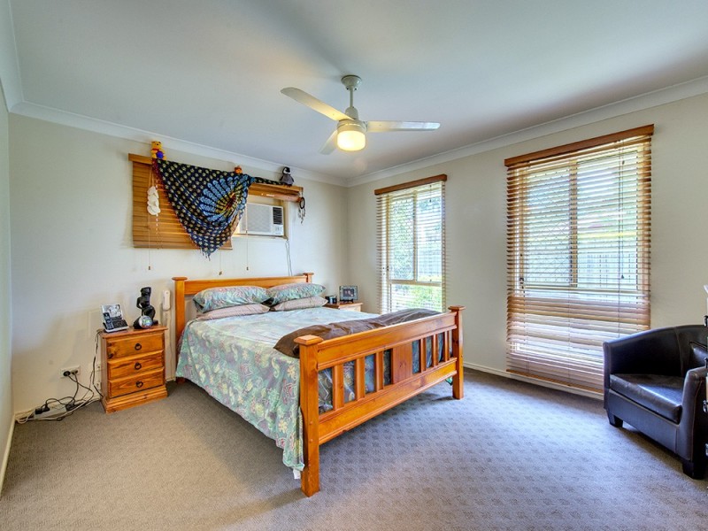 5 Milliken Cct, Forest Lake QLD 4078