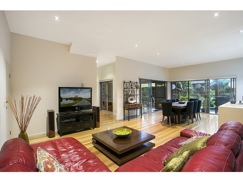 13 Balonne Avenue, Sinnamon Park QLD 4073