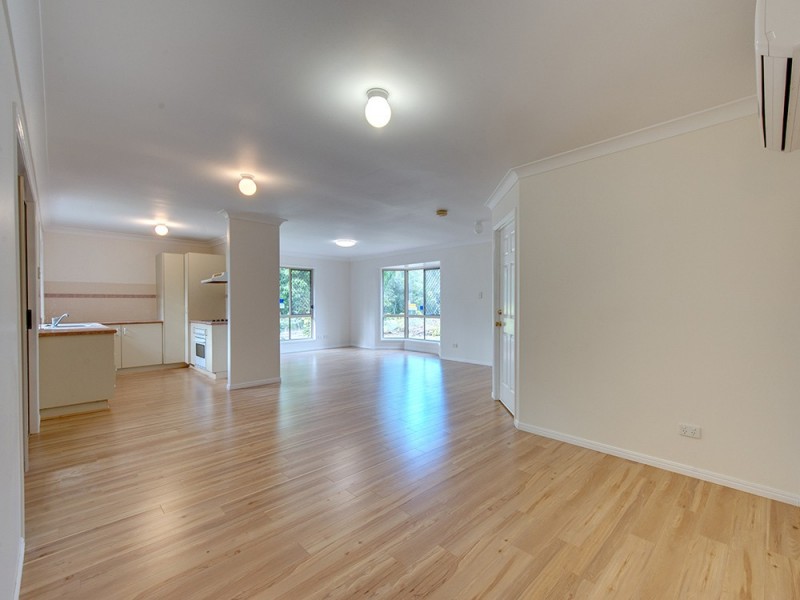 1 Whipbird Place, Doolandella QLD 4077