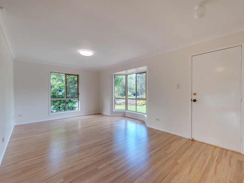 1 Whipbird Place, Doolandella QLD 4077