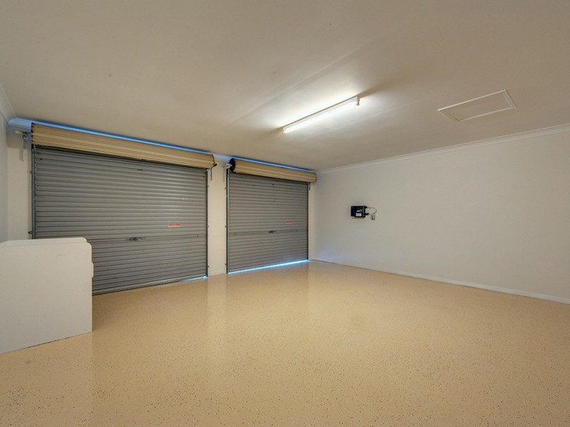 1 Whipbird Place, Doolandella QLD 4077