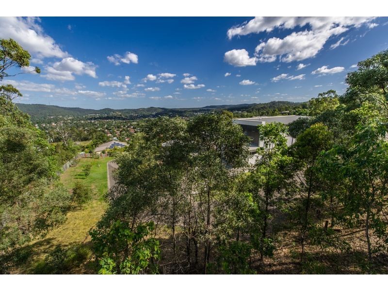 53 kimruska Place, The Gap QLD 4061