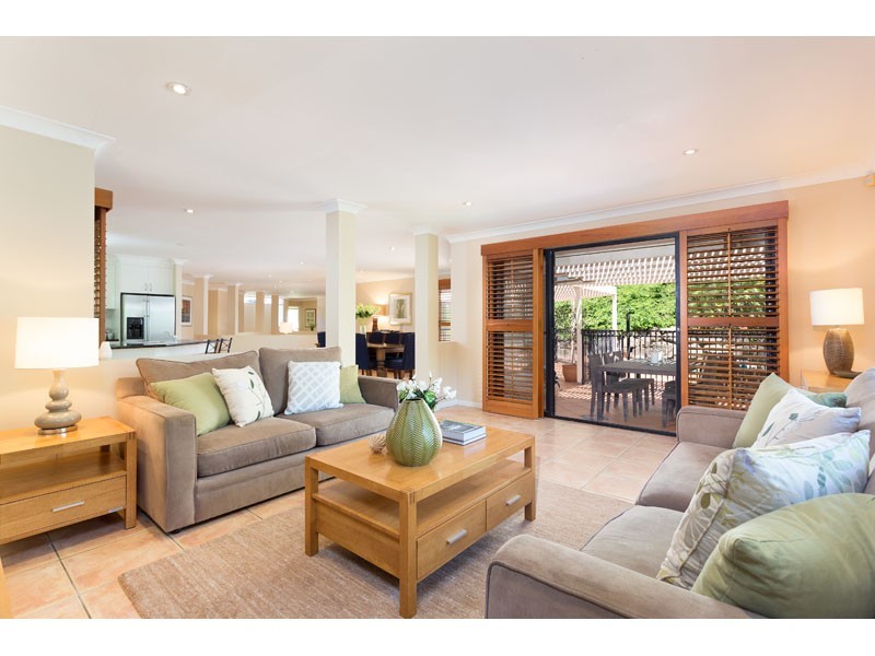 5 Hart Court, Brookfield QLD 4069