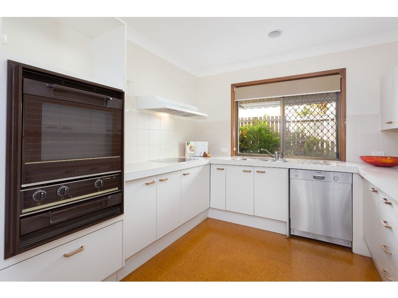 8/49 Marshall Lane, Kenmore QLD 4069