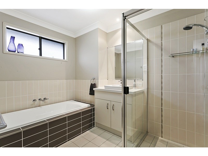 12 Brinley Place, Sinnamon Park QLD 4073