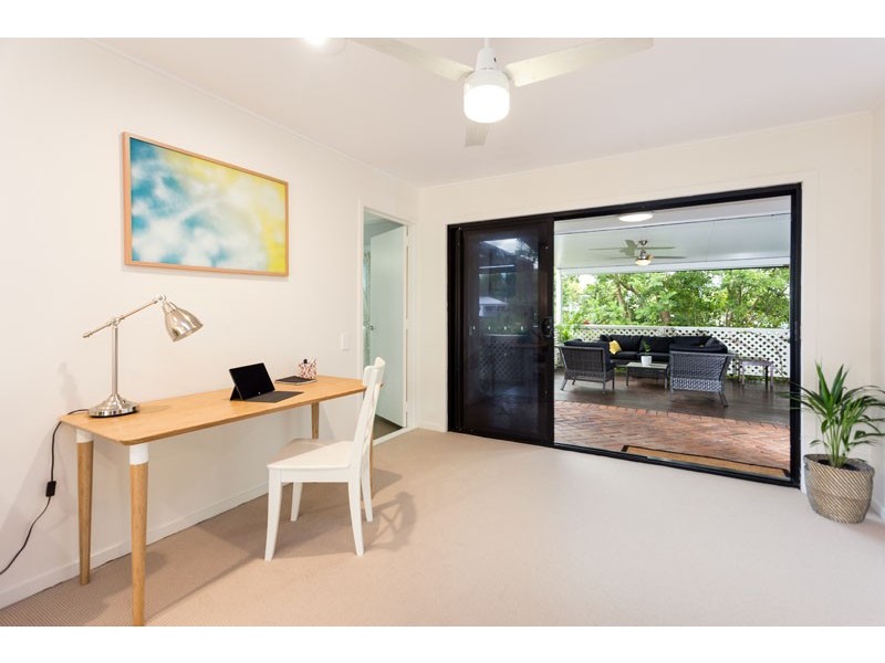 21 Delphin Street, Kenmore QLD 4069