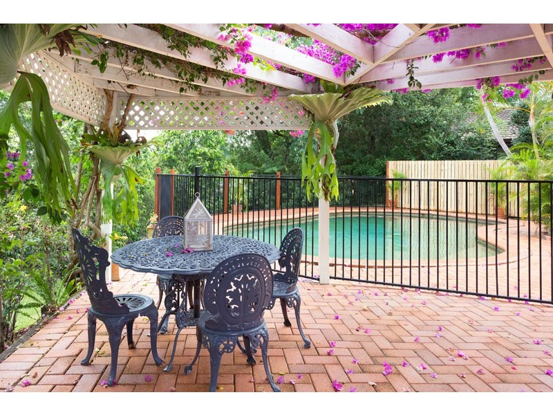 21 Delphin Street, Kenmore QLD 4069