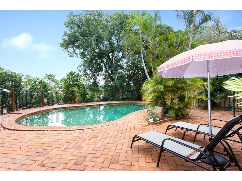 21 Delphin Street, Kenmore QLD 4069