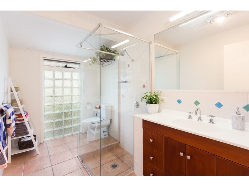 21 Delphin Street, Kenmore QLD 4069