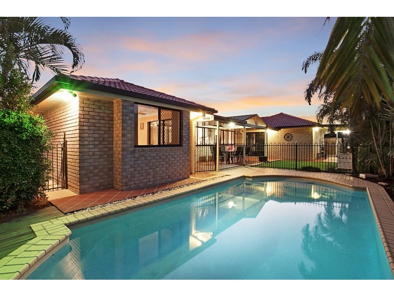 12 Ayside Close, Sinnamon Park QLD 4073