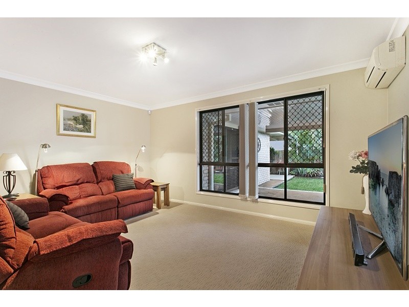 12 Ayside Close, Sinnamon Park QLD 4073