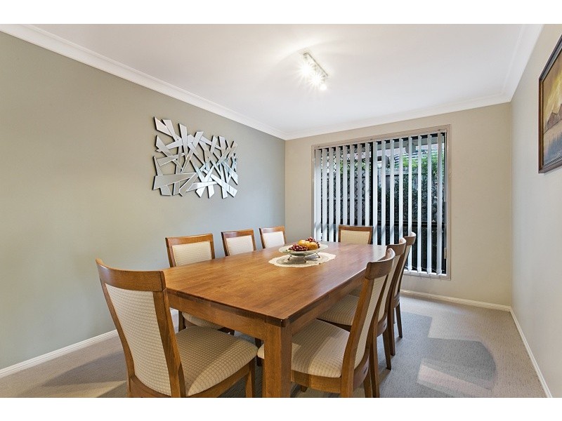 12 Ayside Close, Sinnamon Park QLD 4073