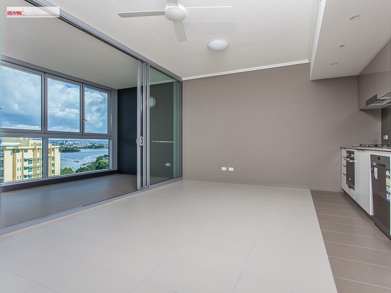 31009/2 Harbour Road, Hamilton QLD 4007