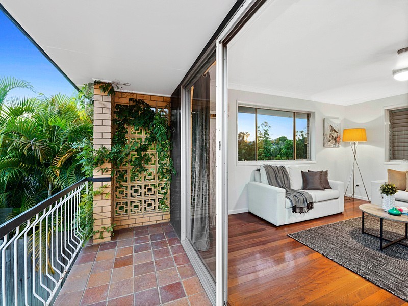 16 Arkana Street, The Gap QLD 4061