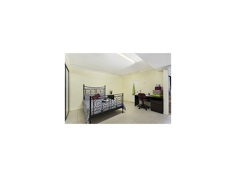 3/260 Sir Fred Schonell drive, St Lucia QLD 4067