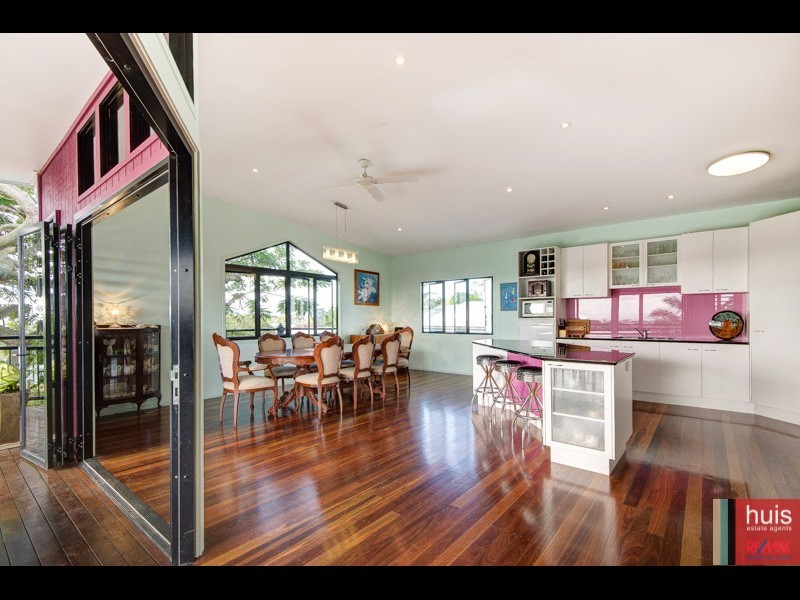 105 Sibley Rd, Wynnum West QLD 4178