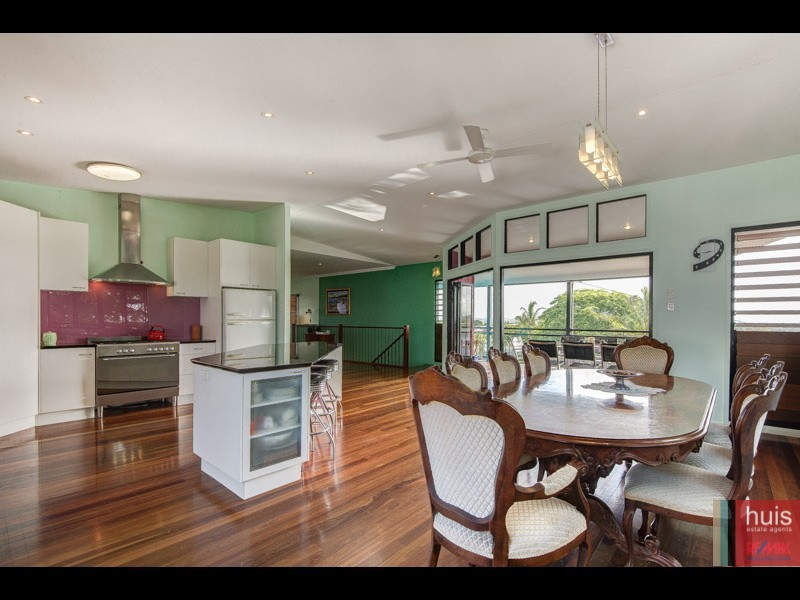105 Sibley Rd, Wynnum West QLD 4178