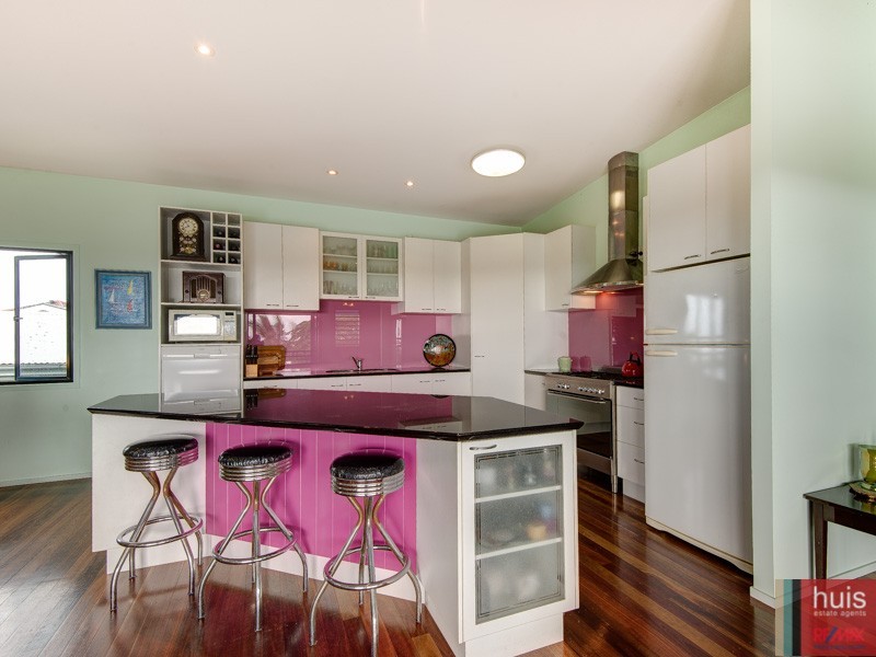 105 Sibley Rd, Wynnum West QLD 4178