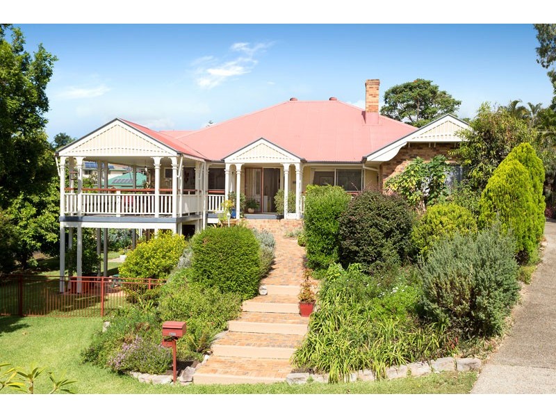 2 Coburn Court, Brookfield QLD 4069