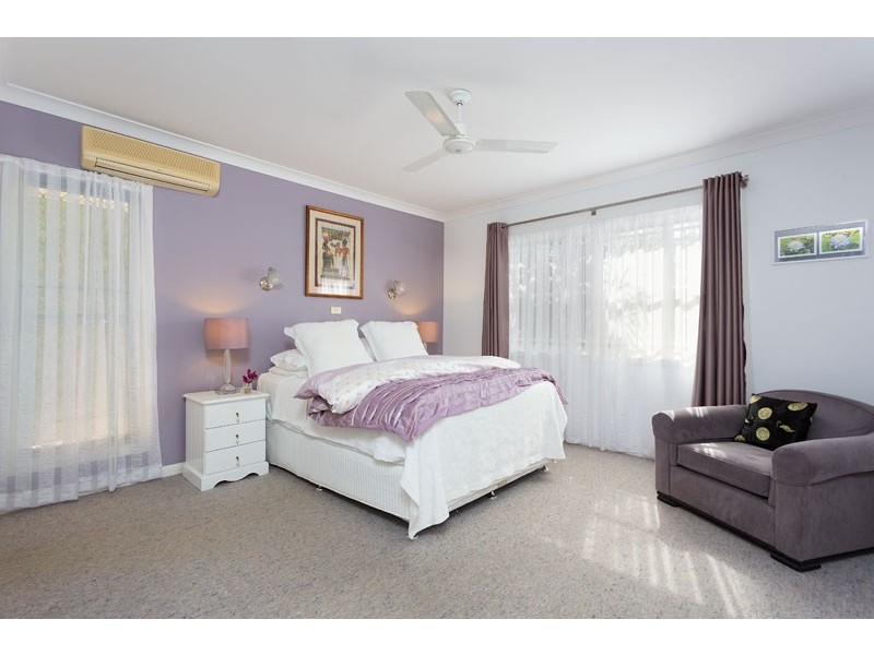 2 Coburn Court, Brookfield QLD 4069