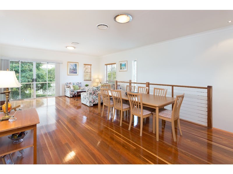 13 Lentara Street, Kenmore QLD 4069