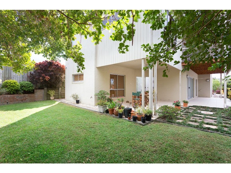 13 Lentara Street, Kenmore QLD 4069