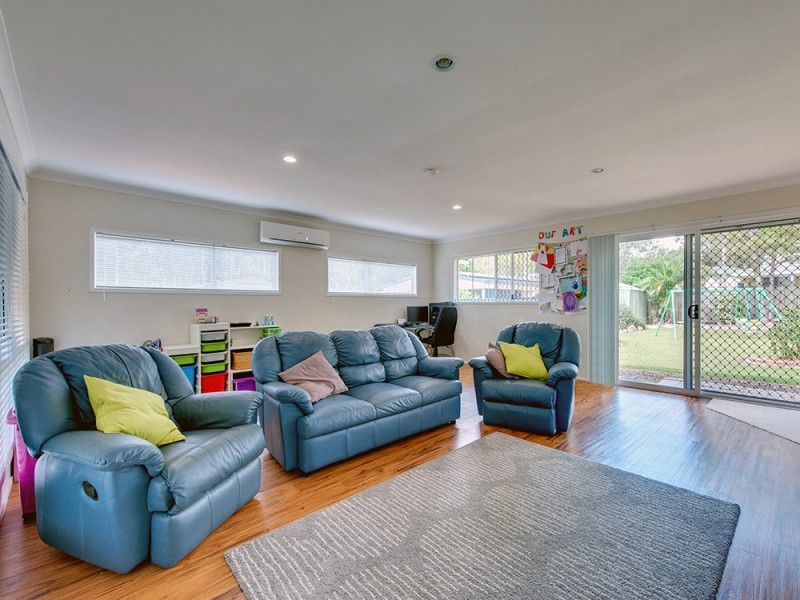 4 Martindale Place, Forest Lake QLD 4078